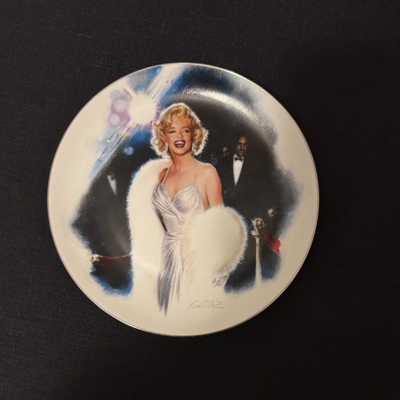 Vintage Collector's Marilyn Monroe Decorative Plate - The Magic of Marilyn - Picture 1 of 3